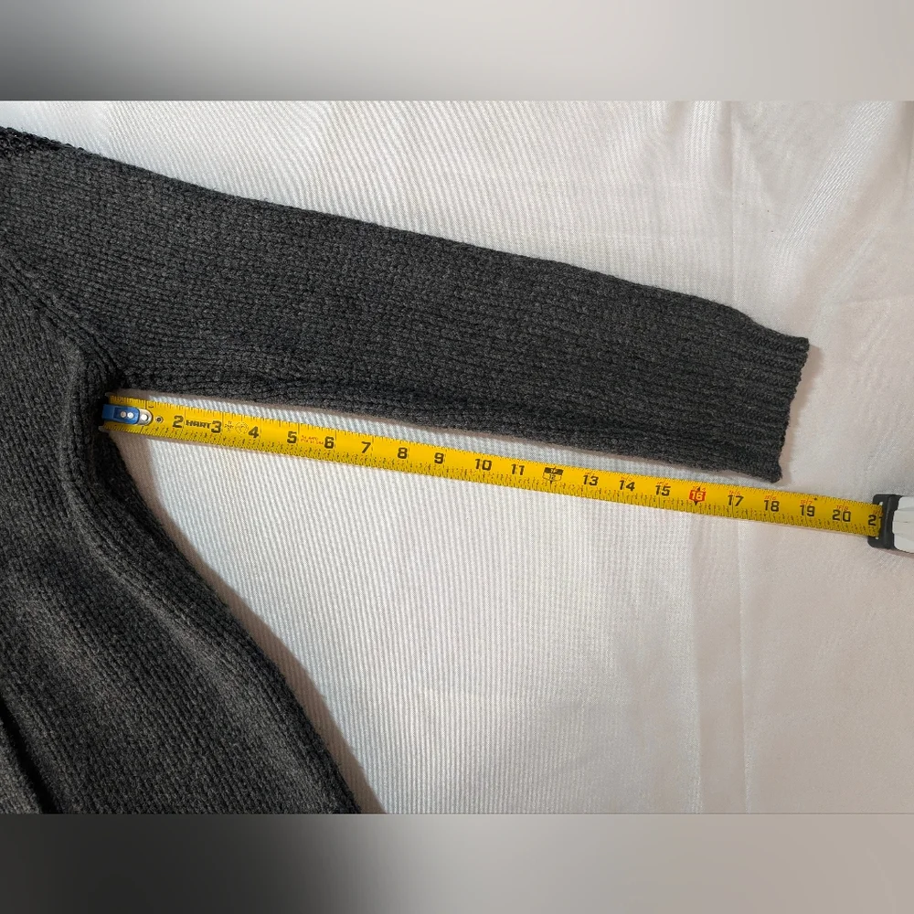 Brunello Cucinelli Long Button-Up Cardigan With Sequins In The Shoulders Size M - Picture 9 of 10